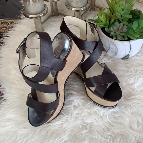 MICHAEL Kors brown platform wedge strappy sandal size 8.5 - Picture 5 of 12